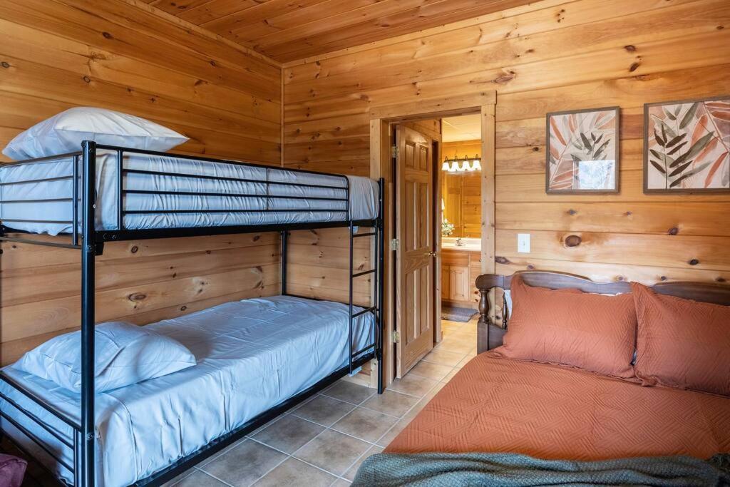 Mtn Cabin Sleeps 10 - 5 Mins To Fishing & Camping Ellijay Exterior foto